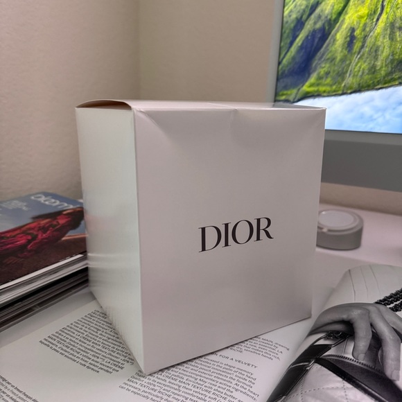 dior trousse pouch with Pearl strap - Picture 8 of 8